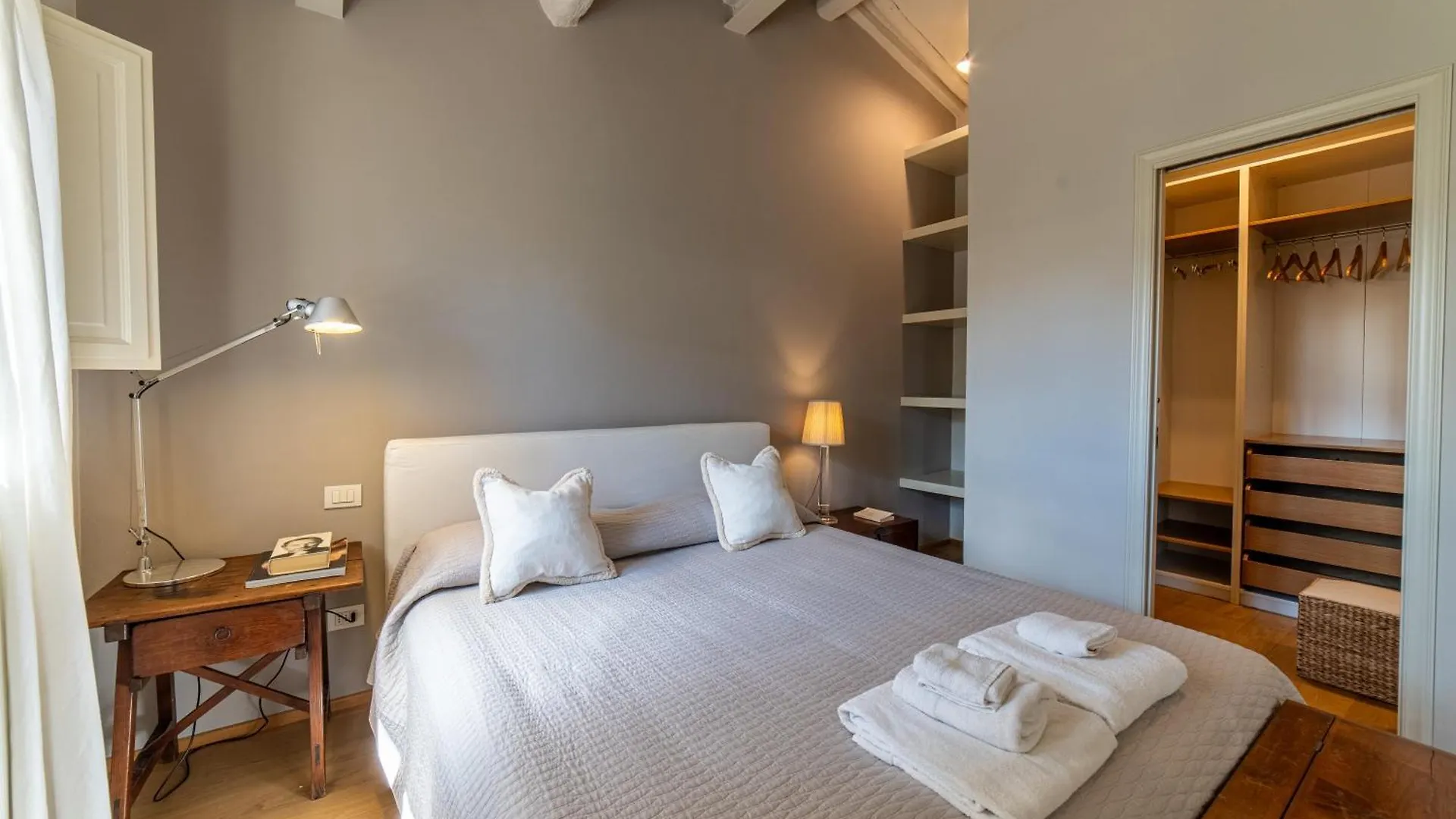 Charming Apartment In Lucca'S Historic Center 0*, Lucca